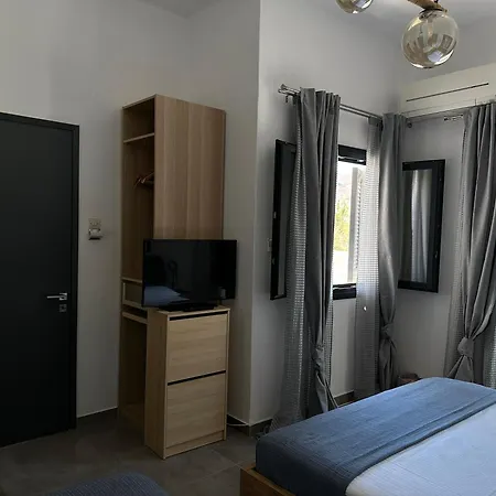 Blue Opal House In Serifos *